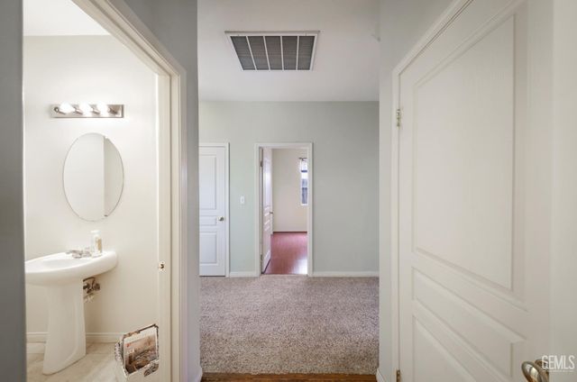 11504 Valley Forge Way, Bakersfield, CA 93312