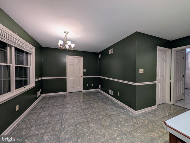 507 BROOKVIEW DR, Greencastle, PA 17225