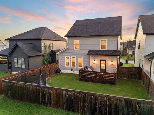 586 Shanti Drive, Chattanooga, TN 37412