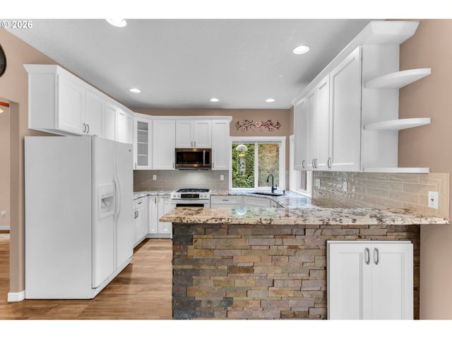 10900 Ne 26TH Ave, Vancouver, WA 98686