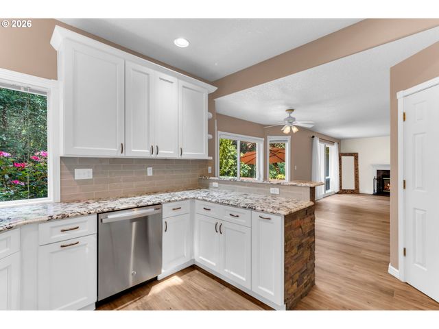 10900 Ne 26TH Ave, Vancouver, WA 98686
