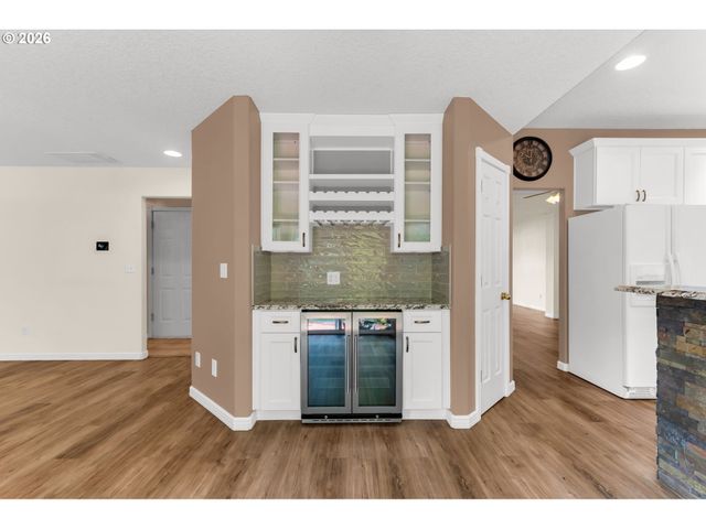 10900 Ne 26TH Ave, Vancouver, WA 98686