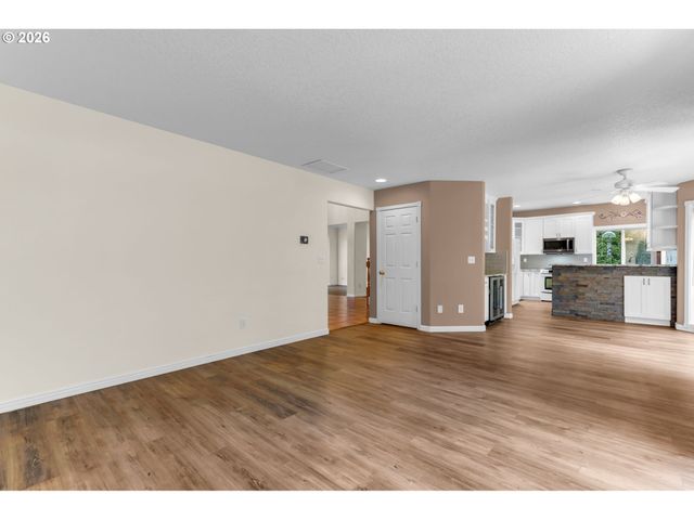 10900 Ne 26TH Ave, Vancouver, WA 98686