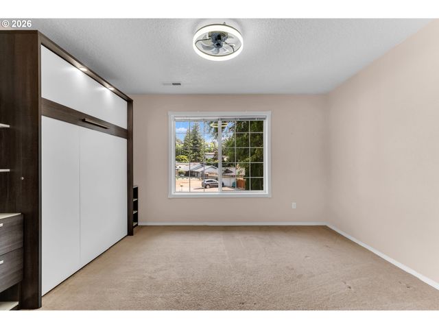 10900 Ne 26TH Ave, Vancouver, WA 98686