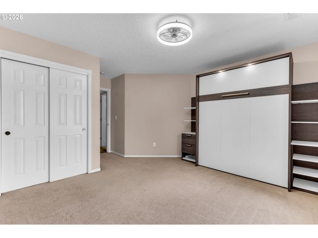 10900 Ne 26TH Ave, Vancouver, WA 98686