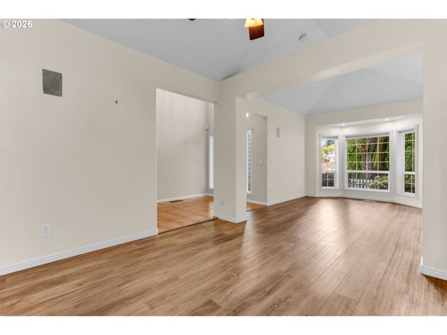 10900 Ne 26TH Ave, Vancouver, WA 98686