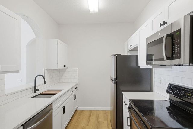 3190 DANTE DRIVE 305, Orlando, FL 32835