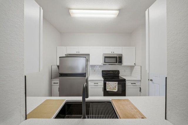 3190 DANTE DRIVE 305, Orlando, FL 32835