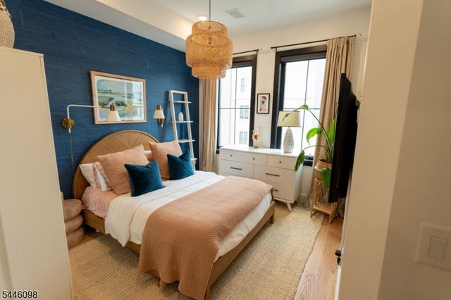 20 Westervelt Pl 2F, Jersey City, NJ 07304