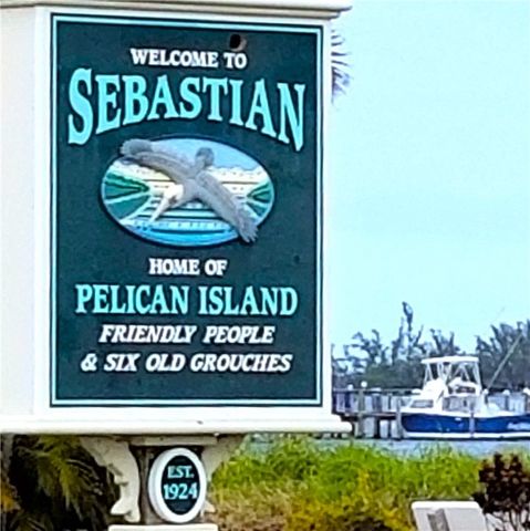 6240 E Mirror Lake Drive 201, Sebastian, FL 32958