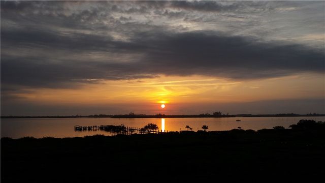 6240 E Mirror Lake Drive 201, Sebastian, FL 32958