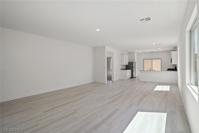 6739 Magnolia River Avenue, Las Vegas, NV 89156