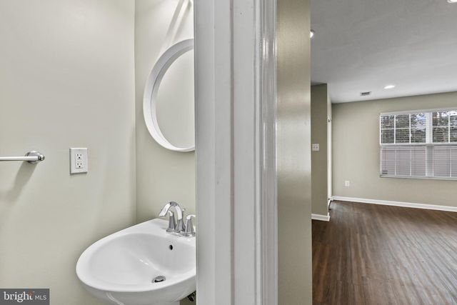 7544 STONEHOUSE RUN DR, Glen Burnie, MD 21060