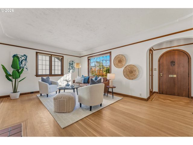 3935 Ne 65TH Ave, Portland, OR 97213