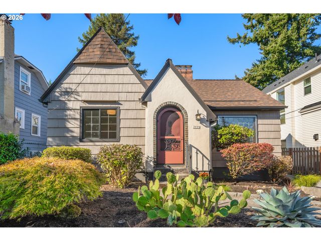 3935 Ne 65TH Ave, Portland, OR 97213