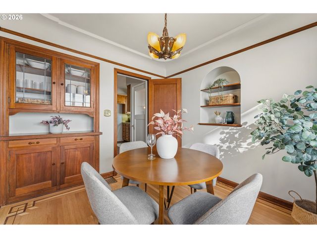 3935 Ne 65TH Ave, Portland, OR 97213