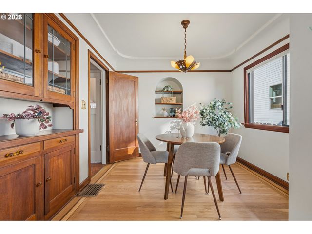 3935 Ne 65TH Ave, Portland, OR 97213