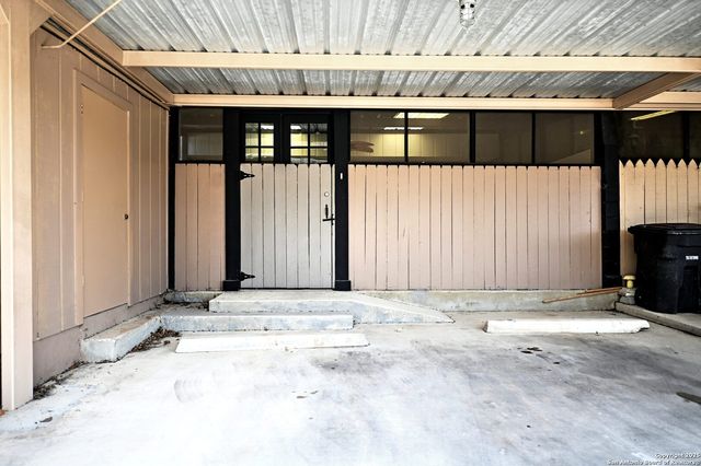 10819 S Crown, San Antonio, TX 78239