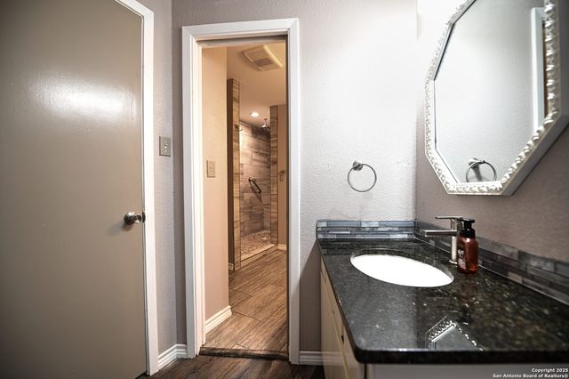 10819 S Crown, San Antonio, TX 78239