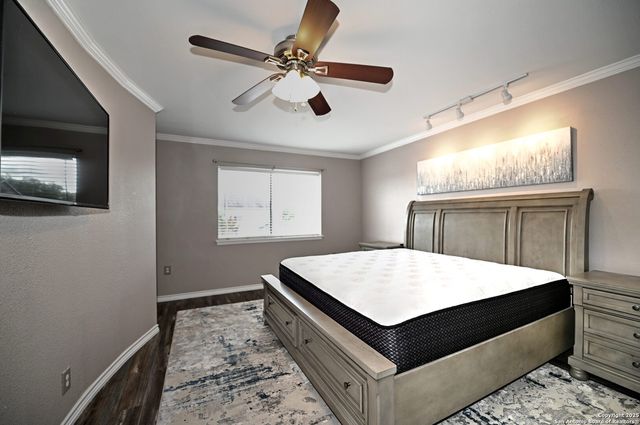 10819 S Crown, San Antonio, TX 78239