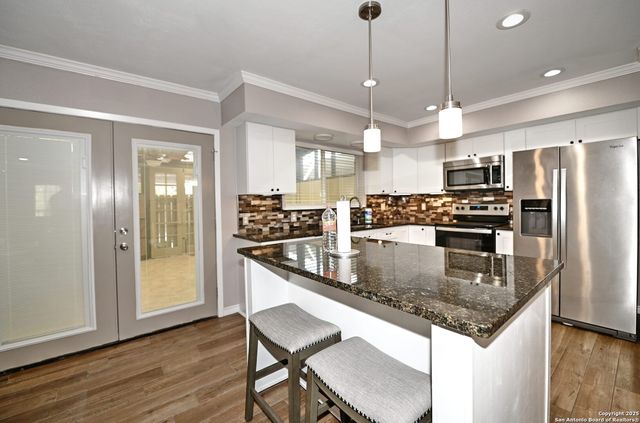 10819 S Crown, San Antonio, TX 78239