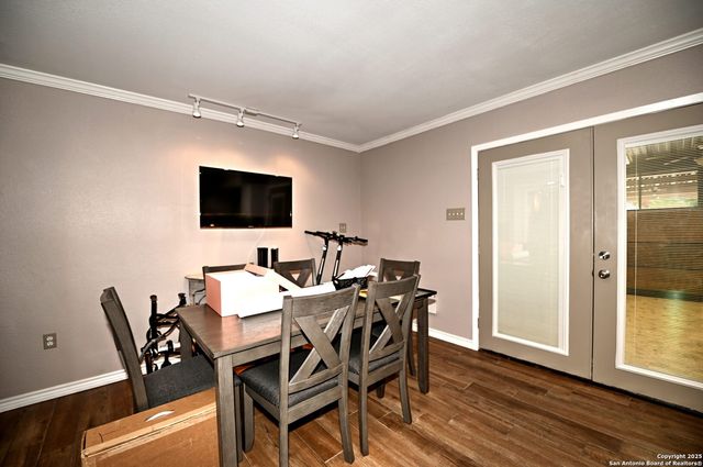 10819 S Crown, San Antonio, TX 78239