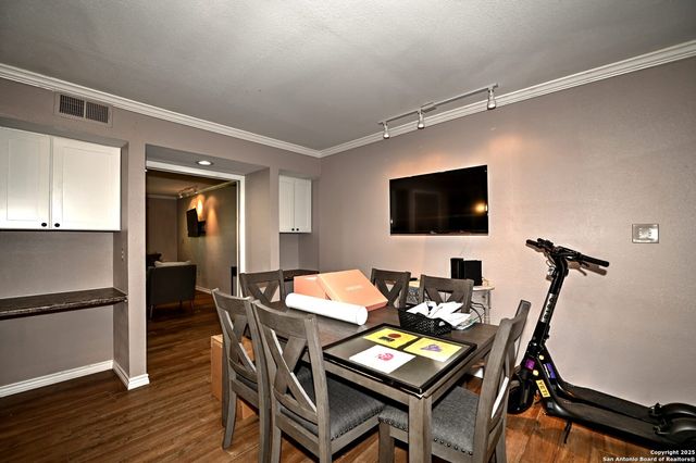 10819 S Crown, San Antonio, TX 78239