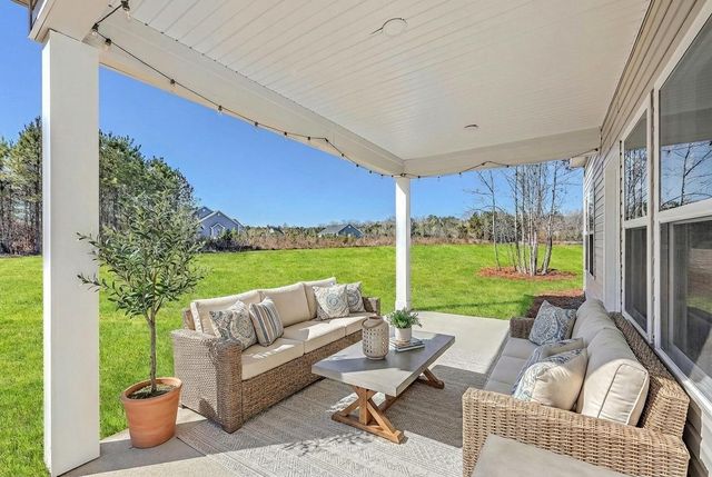 505 New Regenia Place, Holly Hill, SC 29059