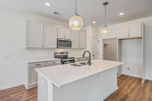 505 New Regenia Place, Holly Hill, SC 29059