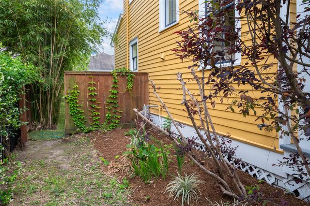 1819 Decatur Street, Houston, TX 77007