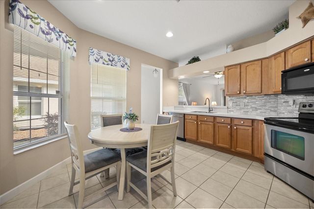 8050 WATERBURY WAY, Mount Dora, FL 32757