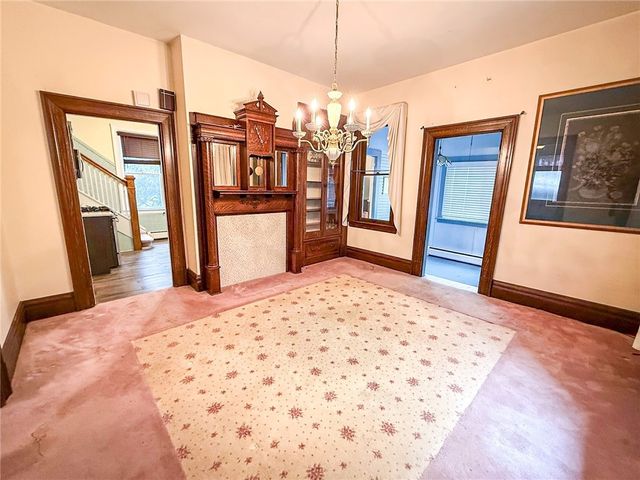 453 E Pearl St, City Of But Ne, PA 16001