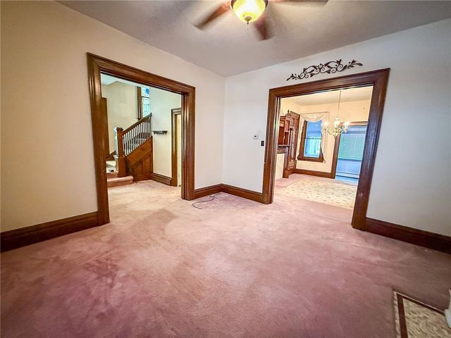 453 E Pearl St, City Of But Ne, PA 16001