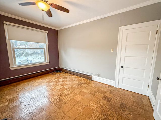 453 E Pearl St, City Of But Ne, PA 16001