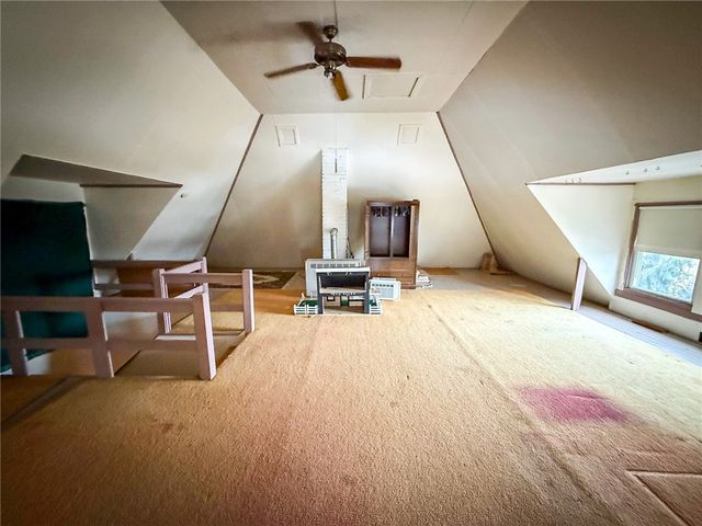 453 E Pearl St, City Of But Ne, PA 16001