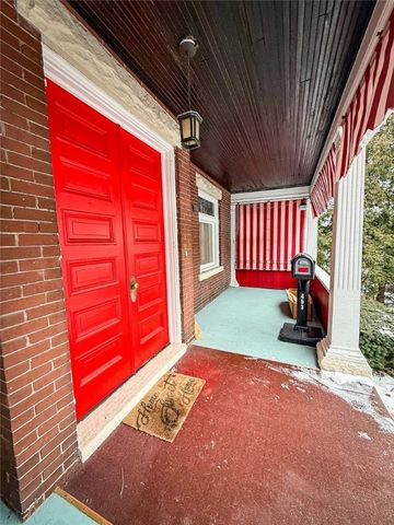 453 E Pearl St, City Of But Ne, PA 16001