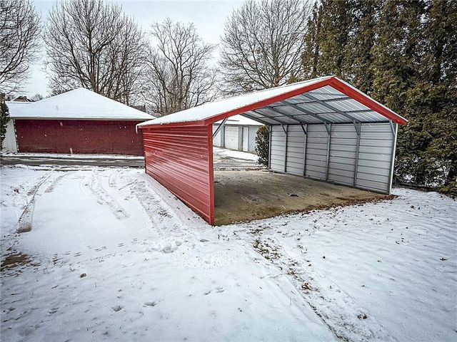 453 E Pearl St, City Of But Ne, PA 16001