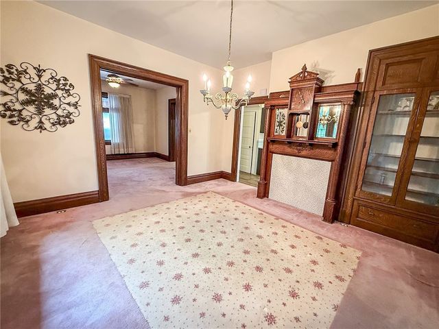 453 E Pearl St, City Of But Ne, PA 16001