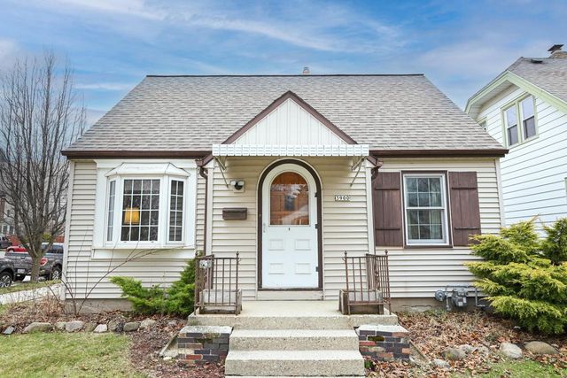 3900 E Van Norman AVENUE, Cudahy, WI 53110
