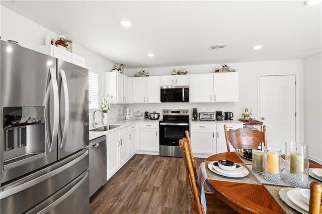 11 Barron Ct, Chatsworth, GA 30705
