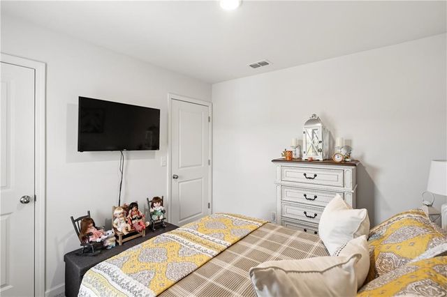 11 Barron Ct, Chatsworth, GA 30705