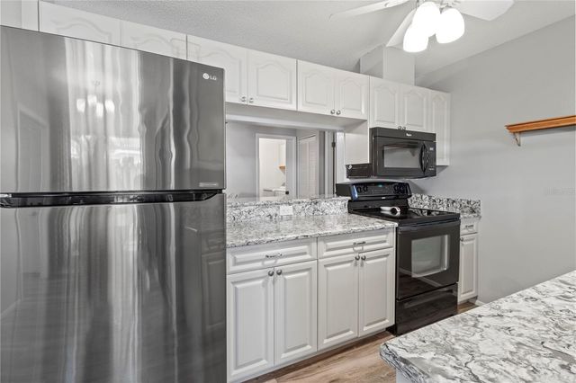 2824 72ND STREET COURT W, Bradenton, FL 34209