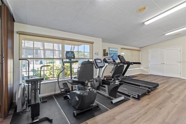 2824 72ND STREET COURT W, Bradenton, FL 34209