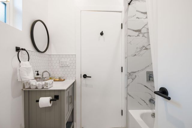 75 Echo Ave, Oakland, CA 94611