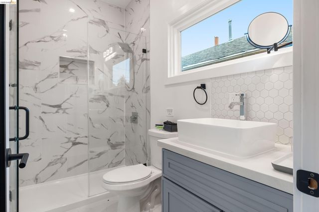 75 Echo Ave, Oakland, CA 94611