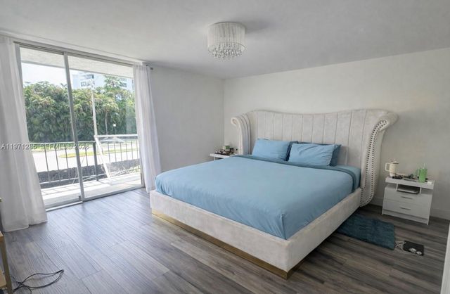 2308 NE 7th St 29, Hallandale Beach, FL 33009