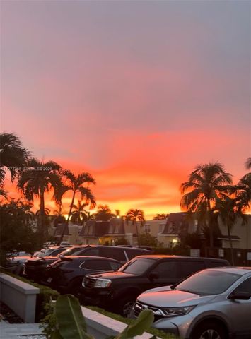 2308 NE 7th St 29, Hallandale Beach, FL 33009