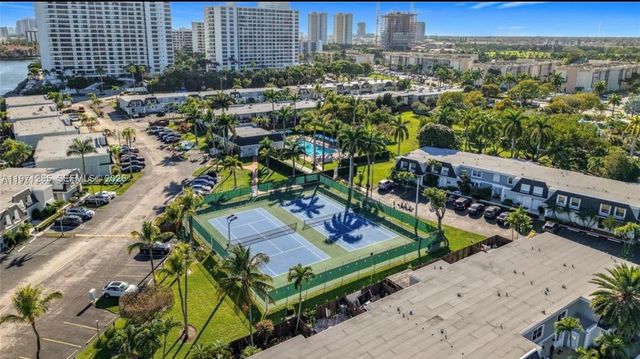 2308 NE 7th St 29, Hallandale Beach, FL 33009