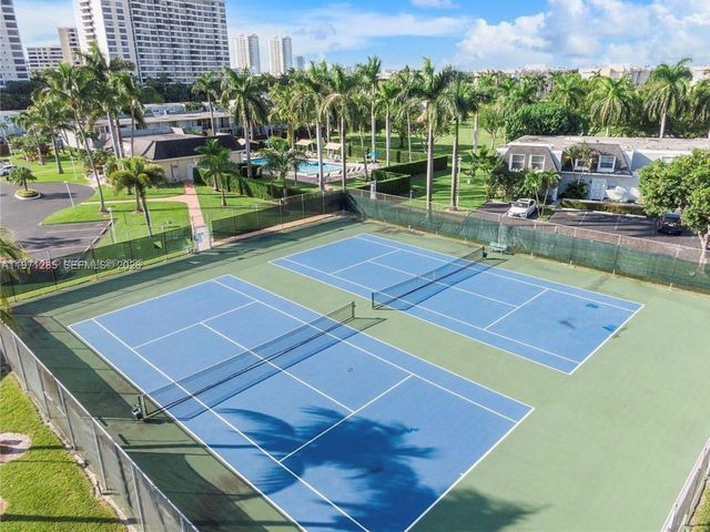 2308 NE 7th St 29, Hallandale Beach, FL 33009
