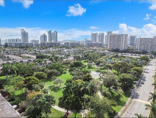 2308 NE 7th St 29, Hallandale Beach, FL 33009